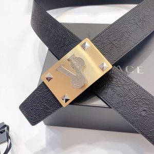Thắt lưng nam Versace khóa vuông họa tiết chữ TVS23
