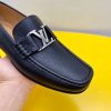 Giày lười Louis Vuitton siêu cấp Montaigne Loafers da nhăn khóa trắng GLLV42