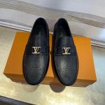 Giày lười LV like au họa tiết hoa chìm khóa logo vàng GLLV50